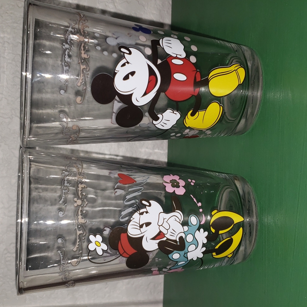 Disney Mickey & Minnie glass set
